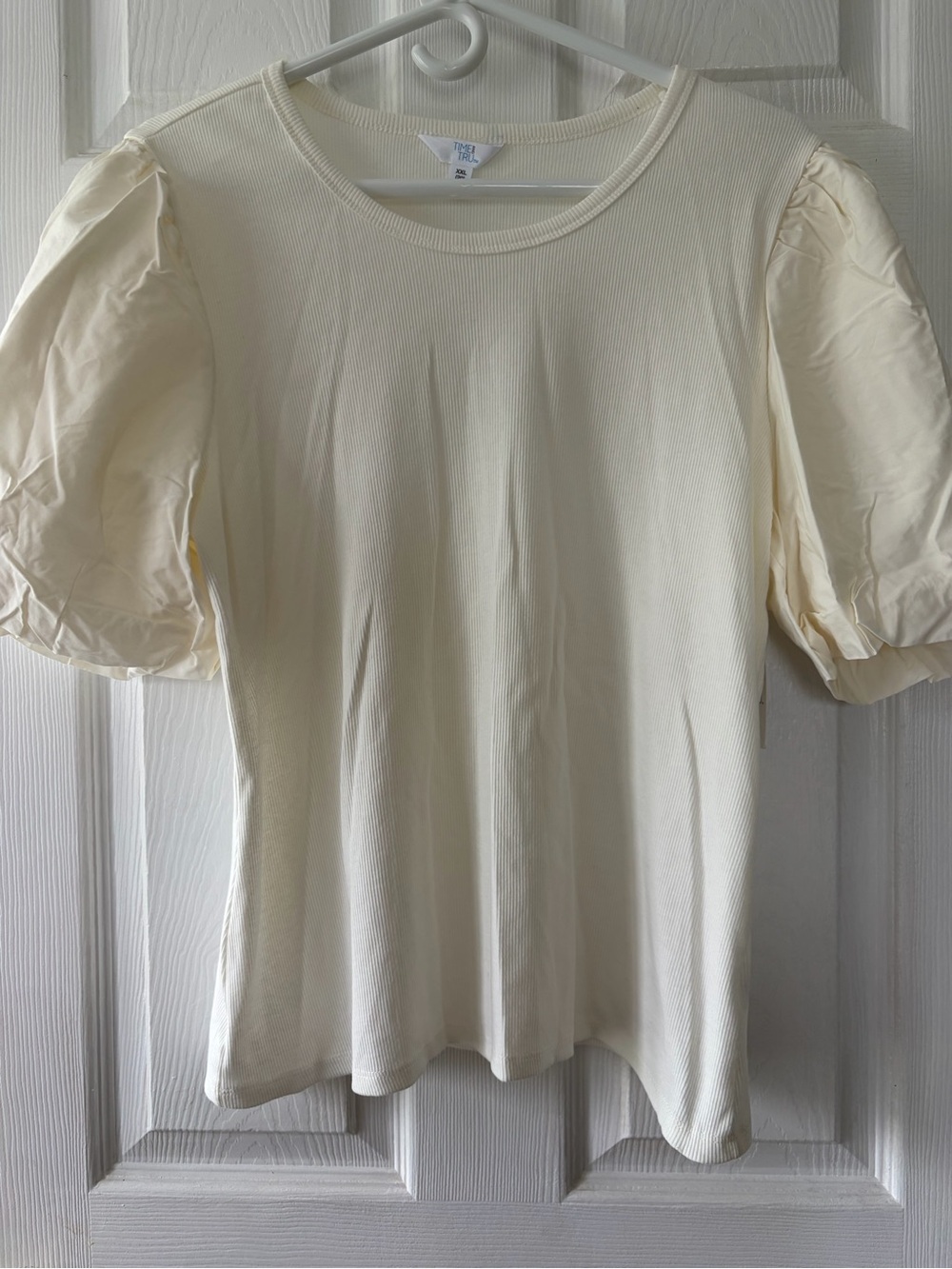 Time and Tru Cream Puff-Sleeve Ribbed Top